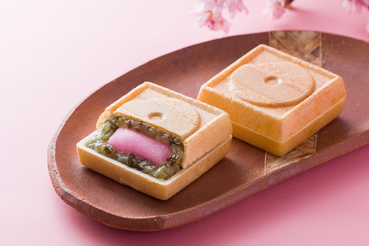 田子の月もなか(桜)(おひとつ200円)